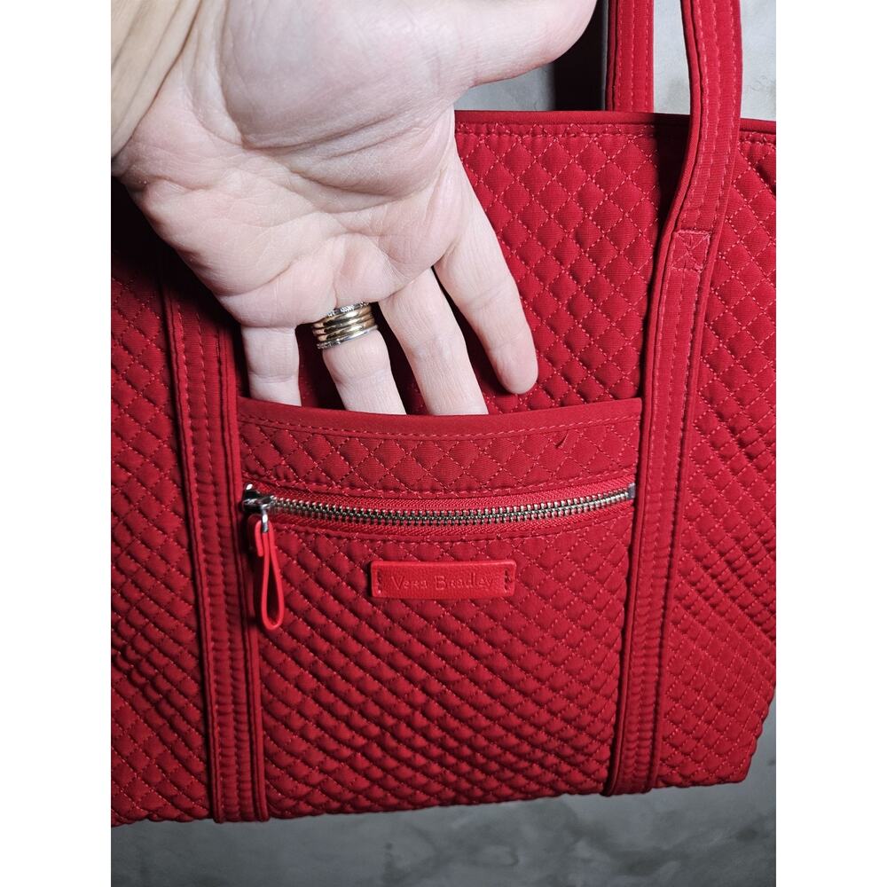 Vera Bradley Red Quilted Tote Bag Zip Closure Inner & Outer Pockets - Picture 7 of 10